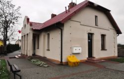 Dworek Koćmierzów z zewnątrz